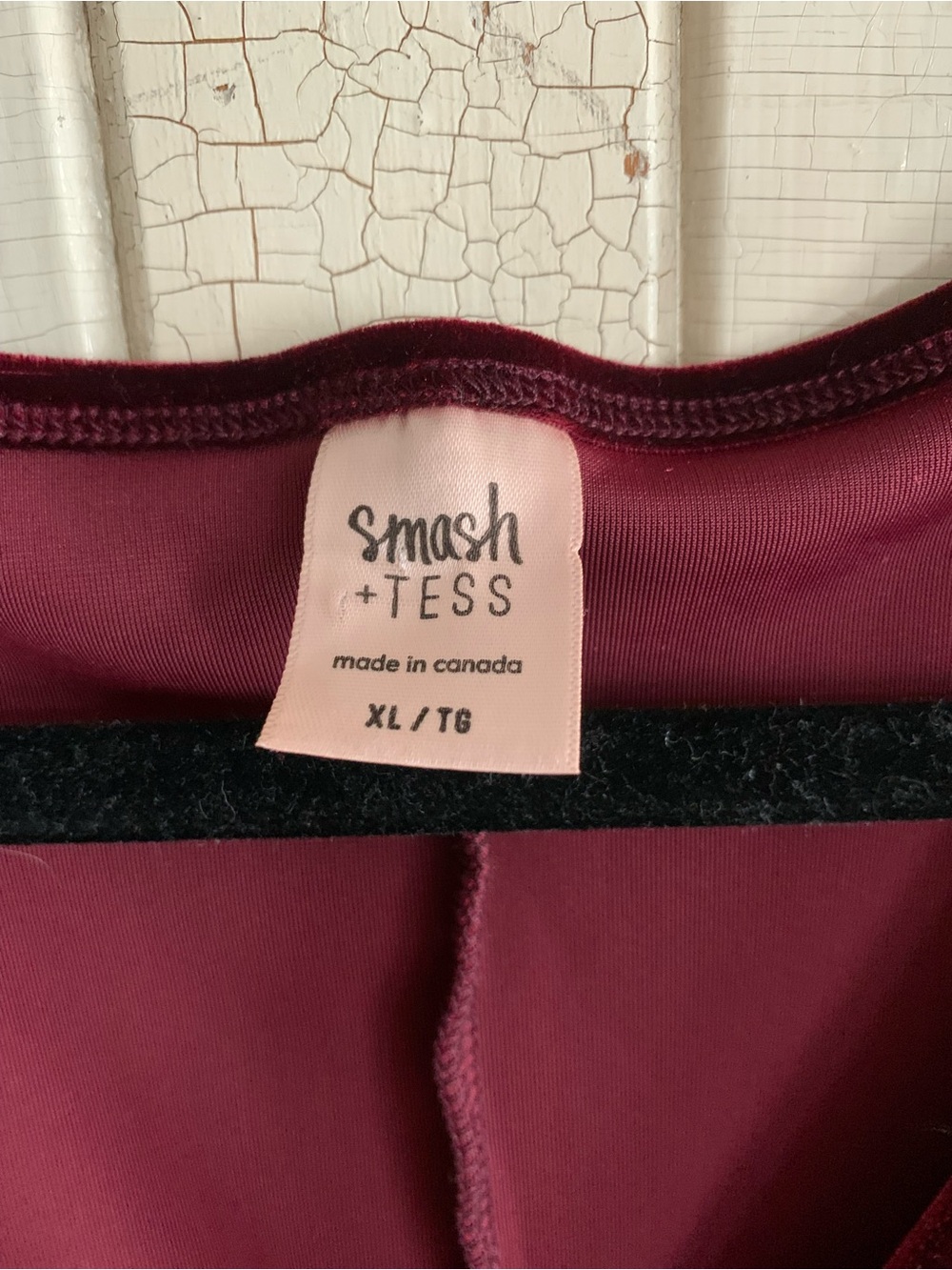 Smash & Tess Velvet Sunday Romper Merry Merlot Size XL - Picture 4 of 8